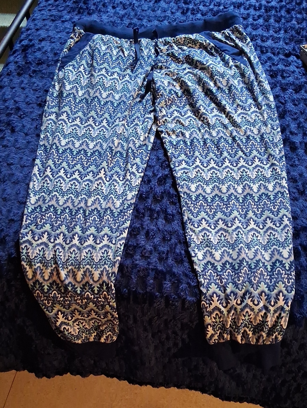 No Boundaries Blue Patterned Jogger Pants